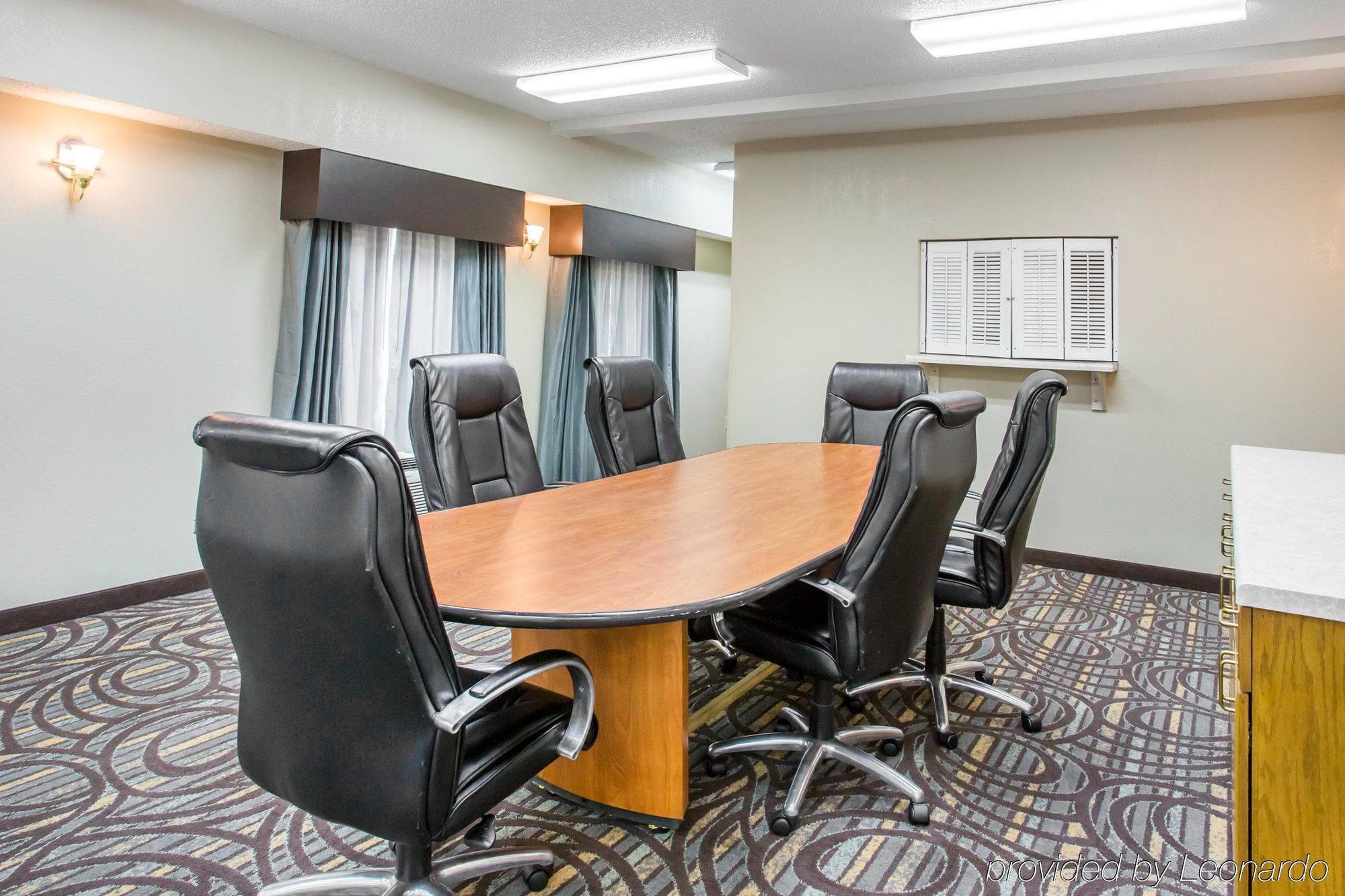 Comfort Suites Лобанон Екстериор снимка
