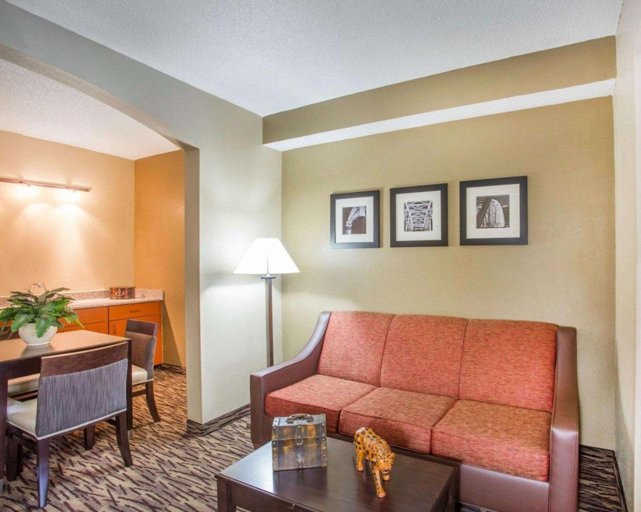 Comfort Suites Лобанон Екстериор снимка