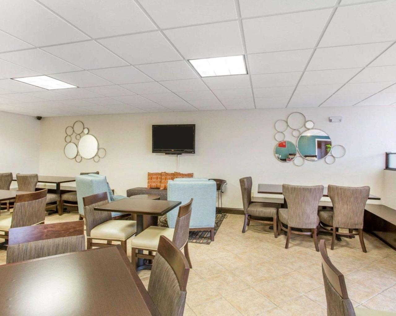 Comfort Suites Лобанон Екстериор снимка