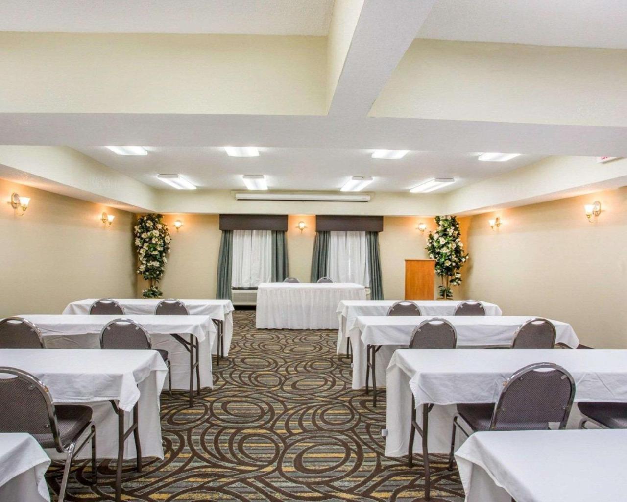Comfort Suites Лобанон Екстериор снимка