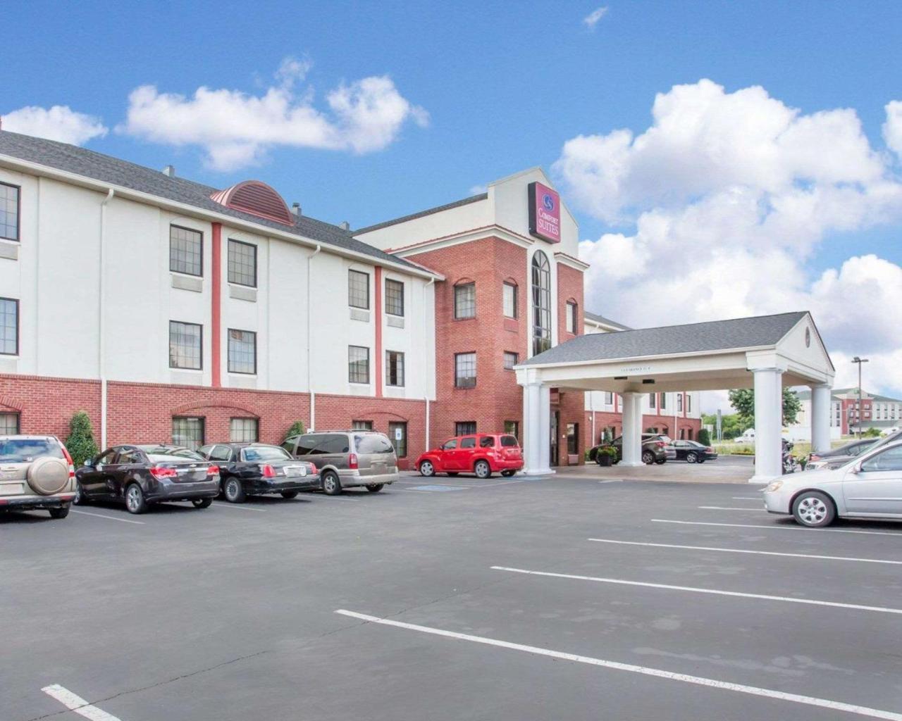 Comfort Suites Лобанон Екстериор снимка